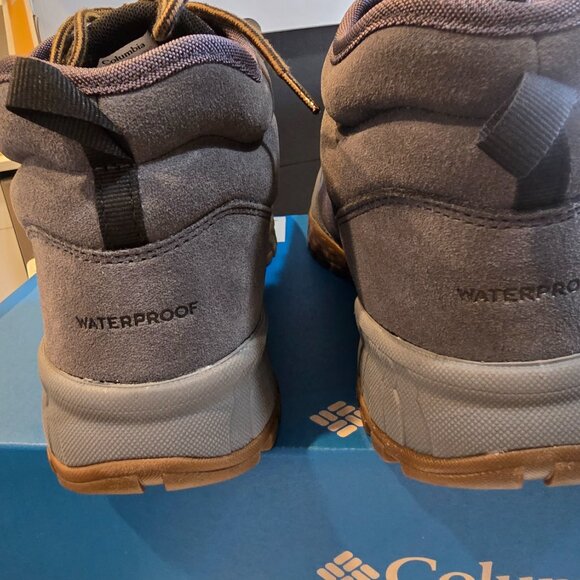 COLUMBIA MEN'S SIZE 12 FAIRBANKS MID WATERPROOF BOOT Graphite BM9774-054 NIB - Picture 7 of 14